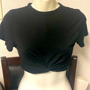 Boohoo size 8 Knot Front Cropped T-Shirts